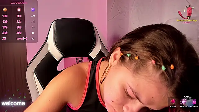 PaigeJayden online show from November 8, 2025, 1:17 am