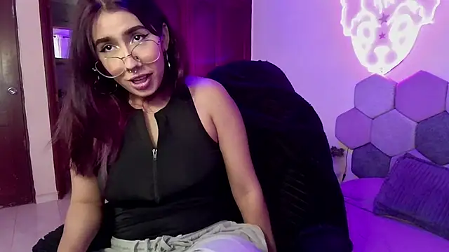 Horny tgn online show from March 18, 2025, 5:42 pm