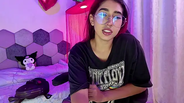 Horny tgn online show from March 19, 2026, 5:50 pm