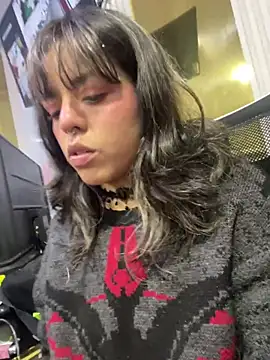 ivannabellini online show from May 31, 2026, 12:23 pm