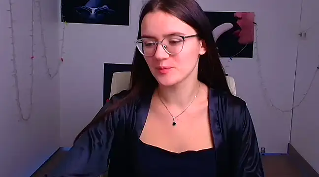 Josephine jo online show from December 6, 2024, 6:48 am