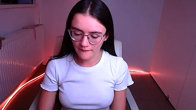 Josephine jo online show from December 14, 2024, 4:12 am