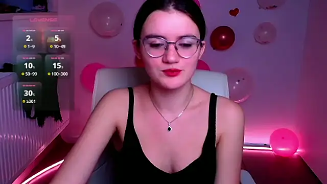 Snapshot of Josephine_jo chatting on February 16, 2025, 11:05 pm Josephine jo online show from February 16, 2025, 11:05 pm