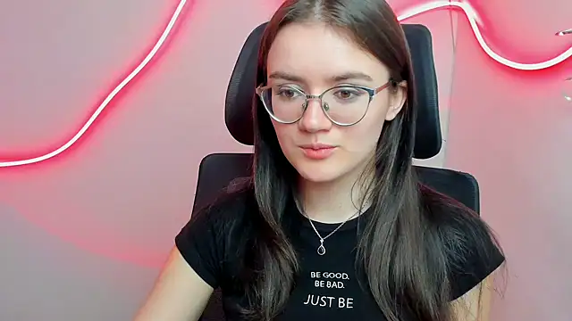 Snapshot of Josephine_jo chatting on March 22, 2025, 12:35 pm Josephine jo online show from March 22, 2025, 12:35 pm