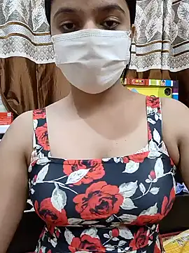 Snapshot of Myloveurvi chatting on January 13, 2025, 6:05 pm Myloveurvi online show from January 13, 2025, 6:05 pm