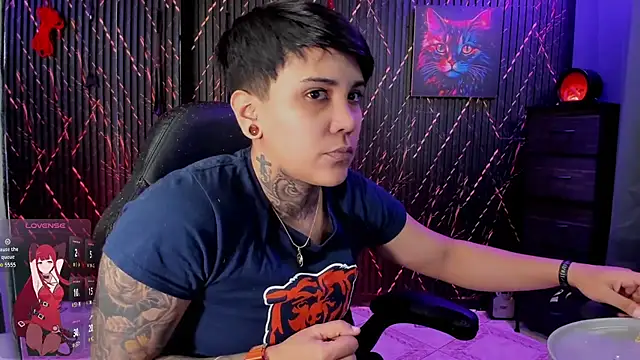 ZhoeStrong online show from March 18, 2026, 10:02 pm