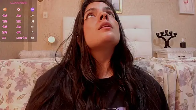 sofiaclauss online show from December 18, 2024, 8:31 am