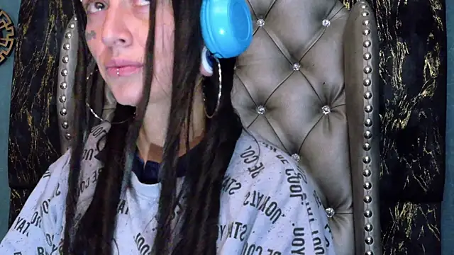 Snapshot of LusstCruella chatting on July 8, 2026, 12:09 pm LusstCruella online show from July 8, 2026, 12:09 pm