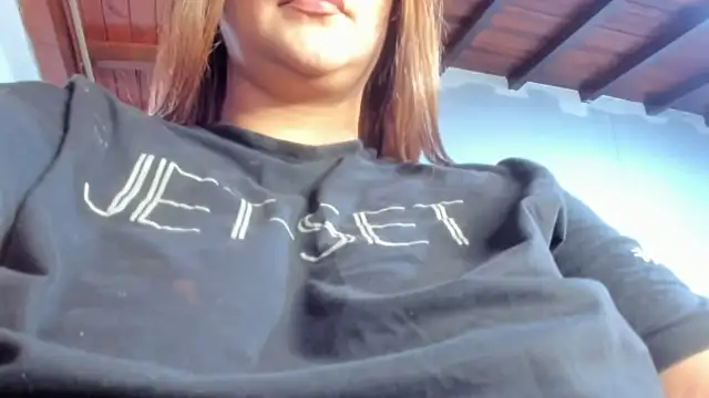 Snapshot of cattleya_campbell chatting on October 15, 2025, 10:32 pm cattleya campbell online show from October 15, 2025, 10:32 pm