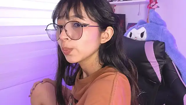 Yommi Winx online show from November 8, 2025, 9:02 pm