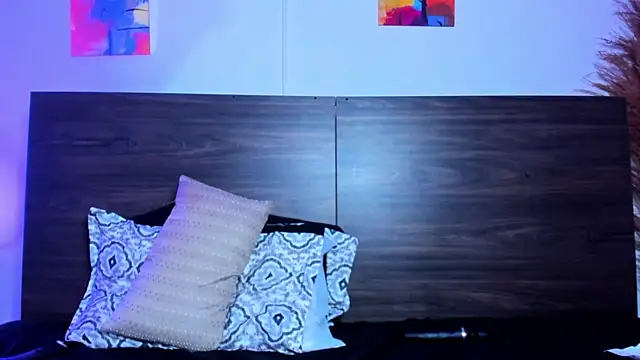 Martina Miiller online show from January 2, 2025, 4:02 pm