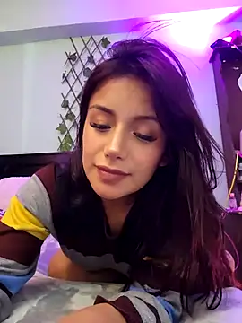 Snapshot of Lau1127 chatting on October 9, 2025, 12:52 am Lau1127 online show from October 9, 2025, 12:52 am