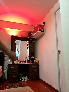 Lau1127 online show from October 14, 2025, 12:44 am