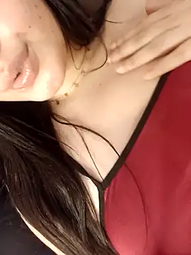 Snapshot of im_here- chatting on December 29, 2024, 6:05 pm im here- online show from December 29, 2024, 6:05 pm