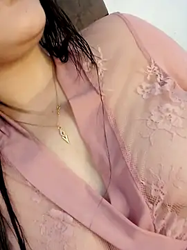 Snapshot of im_here- chatting on October 12, 2025, 4:50 pm im here- online show from October 12, 2025, 4:50 pm