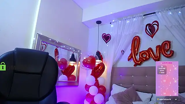 Snapshot of natasha__jackson chatting on February 21, 2025, 1:22 pm natasha jackson online show from February 21, 2025, 1:22 pm