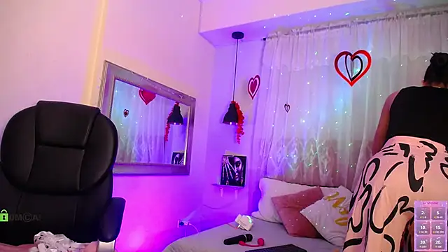 Snapshot of natasha__jackson chatting on March 3, 2025, 12:58 pm natasha jackson online show from March 3, 2025, 12:58 pm