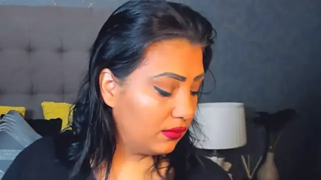 AmyCubes online show from February 25, 2026, 4:44 am