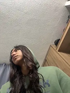 Snapshot of Nikol_Rang__ chatting on November 17, 2025, 7:36 am Nikol Rang online show from November 17, 2025, 7:36 am