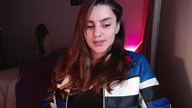 Snapshot of Lu_perez chatting on January 23, 2025, 2:44 am Lu perez online show from January 23, 2025, 2:44 am