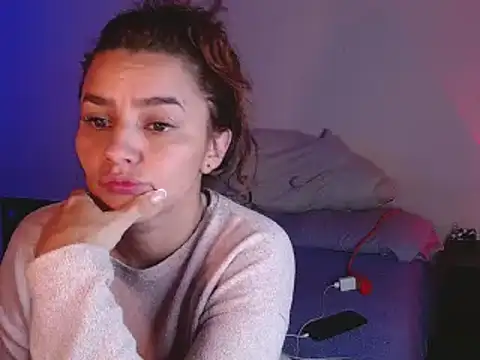 Snapshot of Lu_perez chatting on February 25, 2025, 12:25 am Lu perez online show from February 25, 2025, 12:25 am