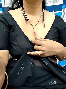 Snapshot of bhuvana555 chatting on February 20, 2025, 4:28 am bhuvana555 online show from February 20, 2025, 4:28 am