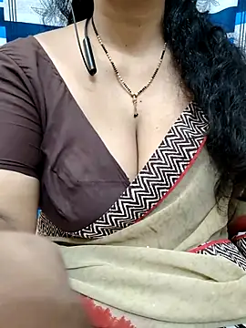 Snapshot of bhuvana555 chatting on March 19, 2025, 7:07 am bhuvana555 online show from March 19, 2025, 7:07 am