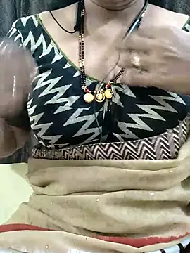 Snapshot of bhuvana555 chatting on October 11, 2025, 5:22 pm bhuvana555 online show from October 11, 2025, 5:22 pm