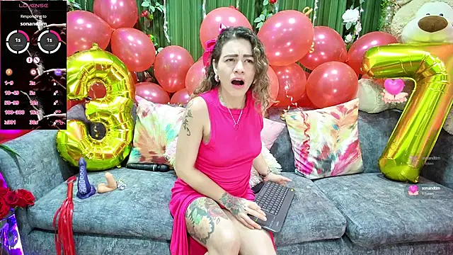 Snapshot of oriana_thomson2 chatting on March 17, 2025, 1:46 am oriana thomson2 online show from March 17, 2025, 1:46 am