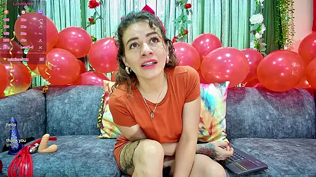 Snapshot of oriana_thomson2 chatting on March 18, 2025, 9:10 pm oriana thomson2 online show from March 18, 2025, 9:10 pm