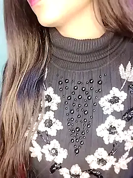 Sreya213 online show from January 4, 2025, 9:20 pm