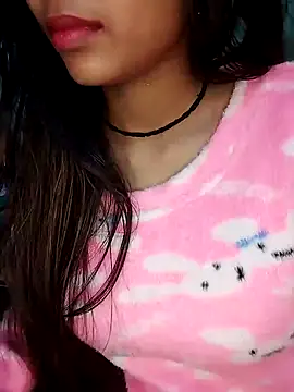 Sreya213 online show from January 11, 2025, 6:44 pm