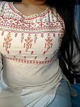 Rina777o online show from March 18, 2026, 5:49 pm