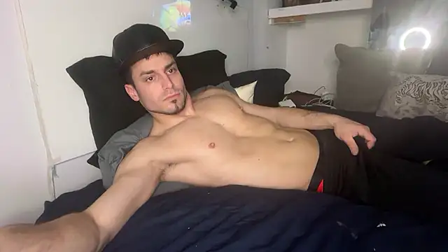 hot shot 13 online show from January 11, 2026, 6:18 am