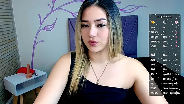 Snapshot of DahliaMoore chatting on December 11, 2024, 6:20 pm DahliaMoore online show from December 11, 2024, 6:20 pm