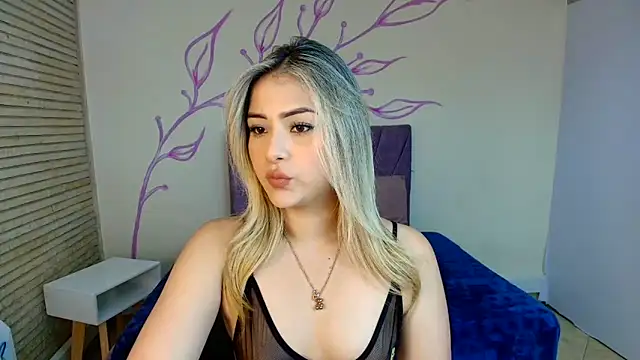 Snapshot of DahliaMoore chatting on January 10, 2025, 7:54 pm DahliaMoore online show from January 10, 2025, 7:54 pm