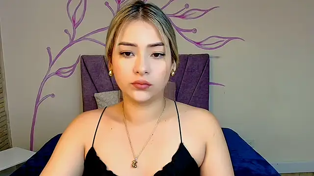 Snapshot of DahliaMoore chatting on January 15, 2025, 1:52 pm DahliaMoore online show from January 15, 2025, 1:52 pm