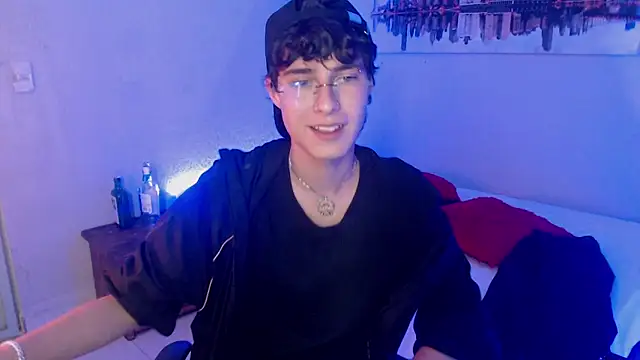 Snapshot of Jeam_hot chatting on January 4, 2025, 1:10 am Jeam hot online show from January 4, 2025, 1:10 am