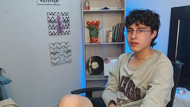 Snapshot of Jeam_hot chatting on January 8, 2025, 12:28 am Jeam hot online show from January 8, 2025, 12:28 am