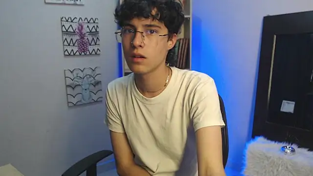 Snapshot of Jeam_hot chatting on January 9, 2025, 9:16 pm Jeam hot online show from January 9, 2025, 9:16 pm