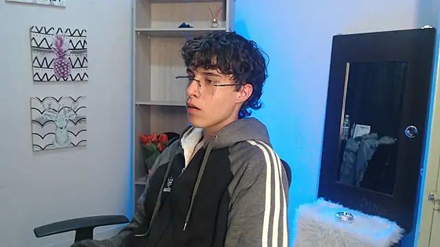 Snapshot of Jeam_hot chatting on January 15, 2025, 1:02 am Jeam hot online show from January 15, 2025, 1:02 am