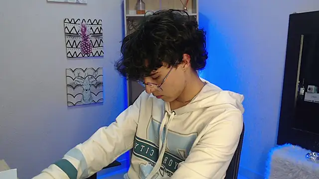 Snapshot of Jeam_hot chatting on January 18, 2025, 12:46 am Jeam hot online show from January 18, 2025, 12:46 am