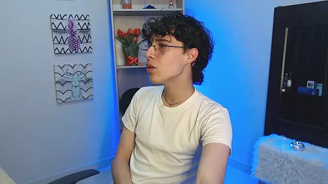 Snapshot of Jeam_hot chatting on January 19, 2025, 8:51 pm Jeam hot online show from January 19, 2025, 8:51 pm