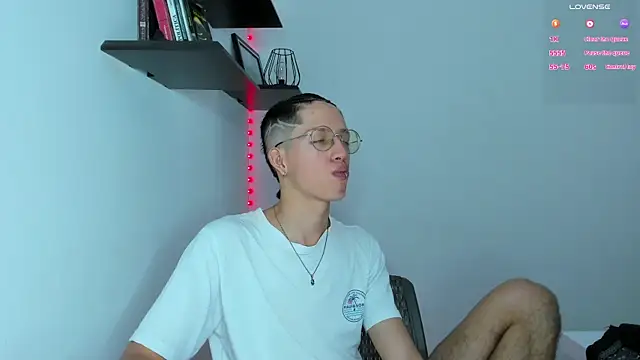 Snapshot of manu_vera chatting on January 10, 2025, 8:04 pm manu vera online show from January 10, 2025, 8:04 pm