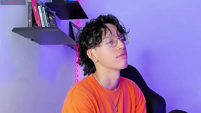 Snapshot of manu_vera chatting on January 19, 2025, 7:47 pm manu vera online show from January 19, 2025, 7:47 pm