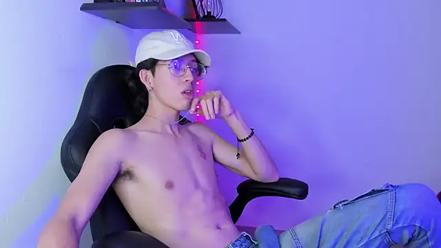 Snapshot of manu_vera chatting on February 20, 2025, 2:29 am manu vera online show from February 20, 2025, 2:29 am