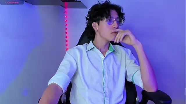 Snapshot of manu_vera chatting on February 22, 2025, 7:14 pm manu vera online show from February 22, 2025, 7:14 pm