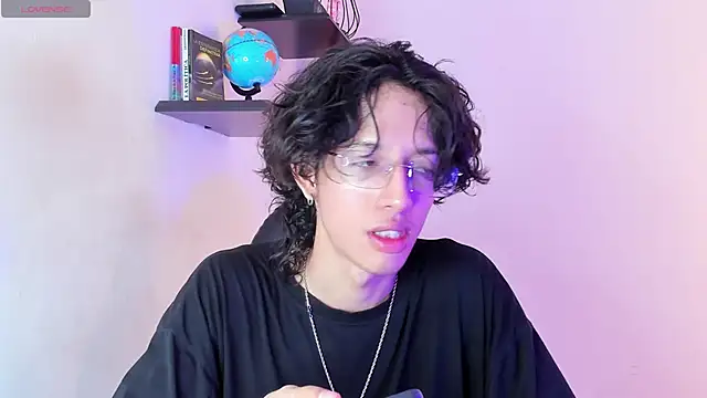 Snapshot of manu_vera chatting on September 19, 2025, 7:36 pm manu vera online show from September 19, 2025, 7:36 pm