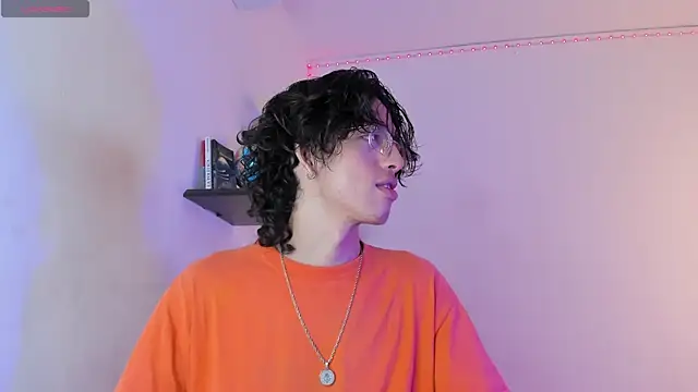 Snapshot of manu_vera chatting on September 24, 2025, 7:50 pm manu vera online show from September 24, 2025, 7:50 pm