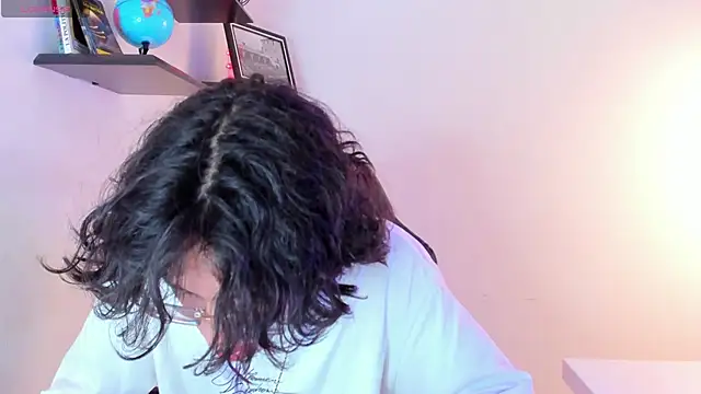 Snapshot of manu_vera chatting on October 6, 2025, 3:48 am manu vera online show from October 6, 2025, 3:48 am